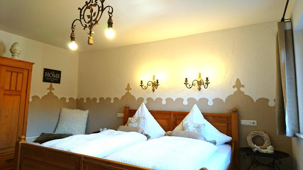Gaestehaus Liebler โรเทนบวร์ก อ็อบ แดร์เทาเบอร์ ภายนอก รูปภาพ